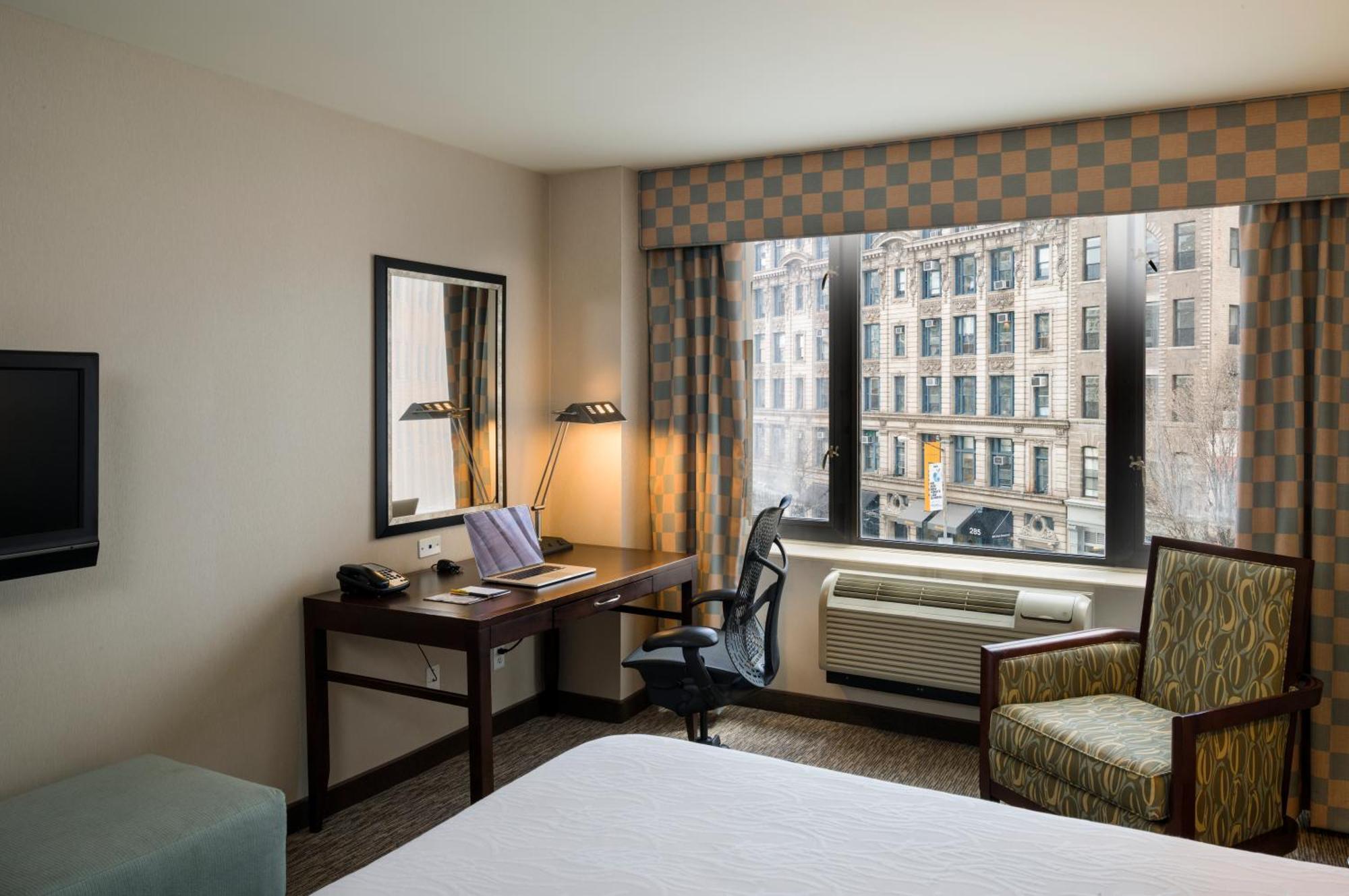 Hilton Garden Inn New York/Tribeca Exterior photo