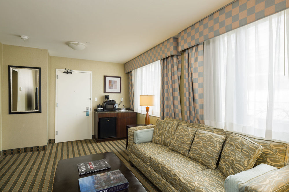 Hilton Garden Inn New York/Tribeca Exterior photo